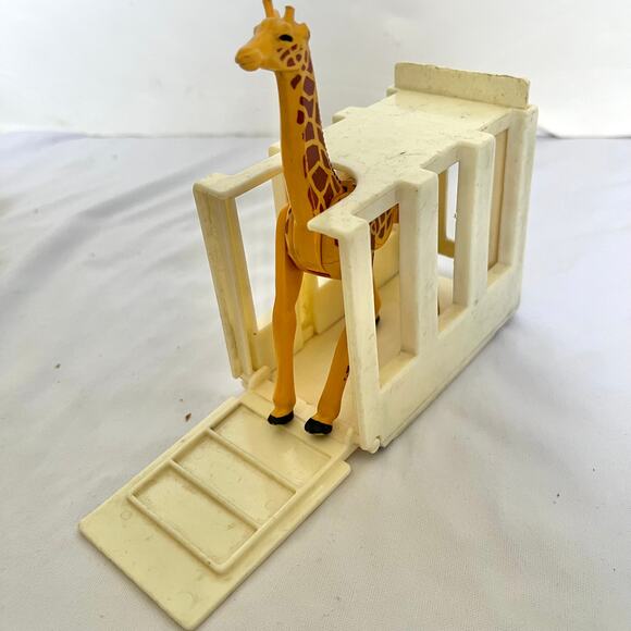 1970s Fisher Price Adventure People #304 Safari Lion Giraffe Zebra Cage Bundle - Picture 3 of 4